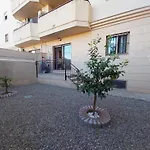Tempul Garden