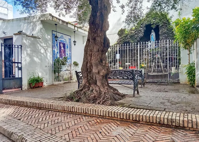 Tempul Garden Apartment