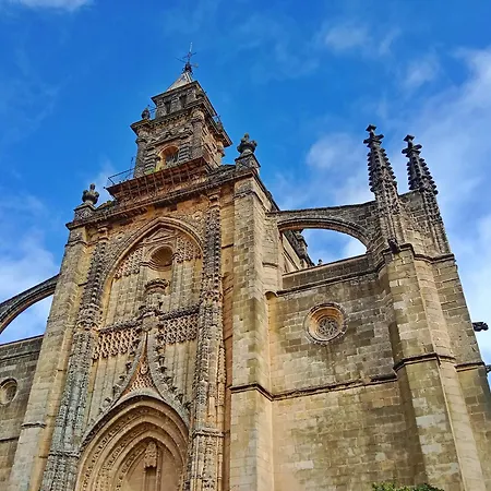 Tempul Garden شقة *